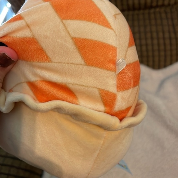 Squishmallows 7.5" PIPPIE THE PUMPKIN PIE PLUSH - Picture 9 of 15